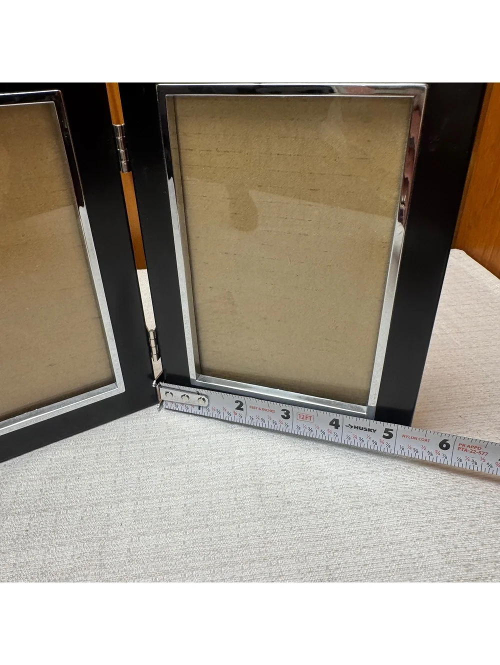 Black Hinged Double 4x6 Picture Frame Silver Trim Folding Photo Frame
